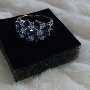 Estament ring Sz 9  Silver  gift box